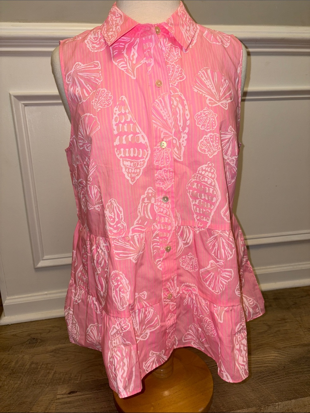 Lilly Pulitzer Pink Shell-Print Sleeveless Button Front Tunic